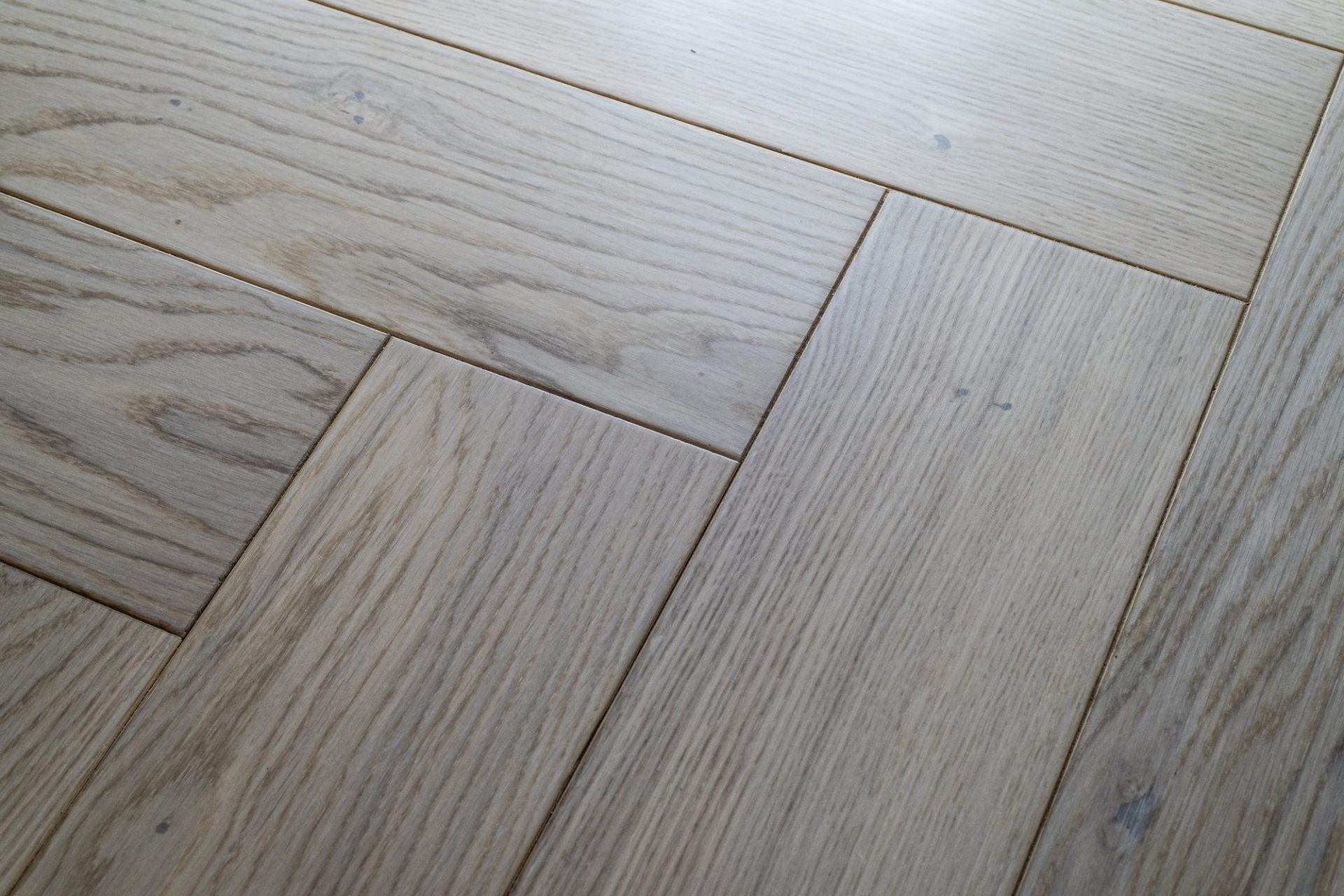 Инженерный паркет «Damy Floor» Ванильный (укладка елочкой) — купить в Рубцовске