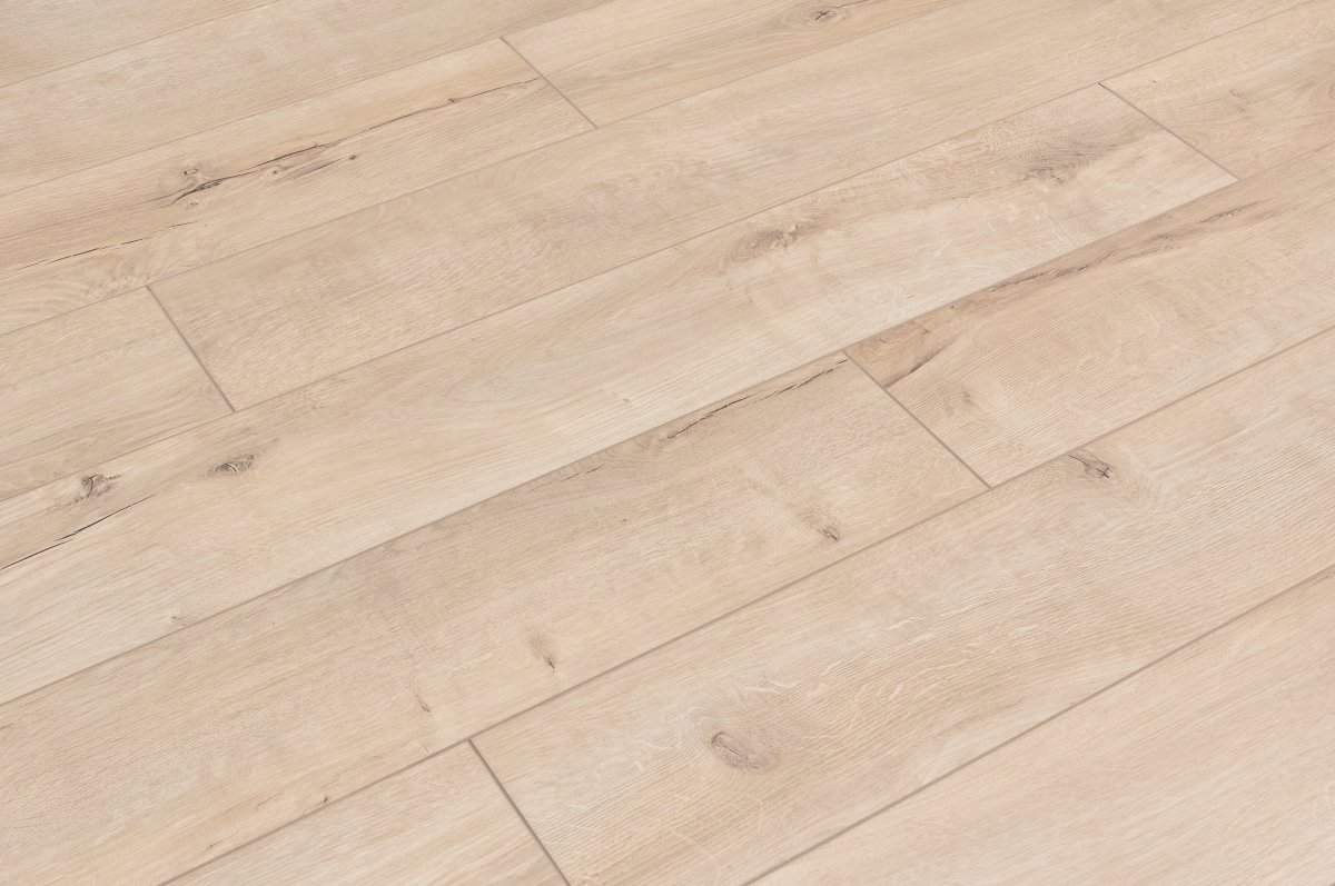 Ламинат  "Latat" Дуб Марсель (1382*193*8 мм) — купить в Рубцовске