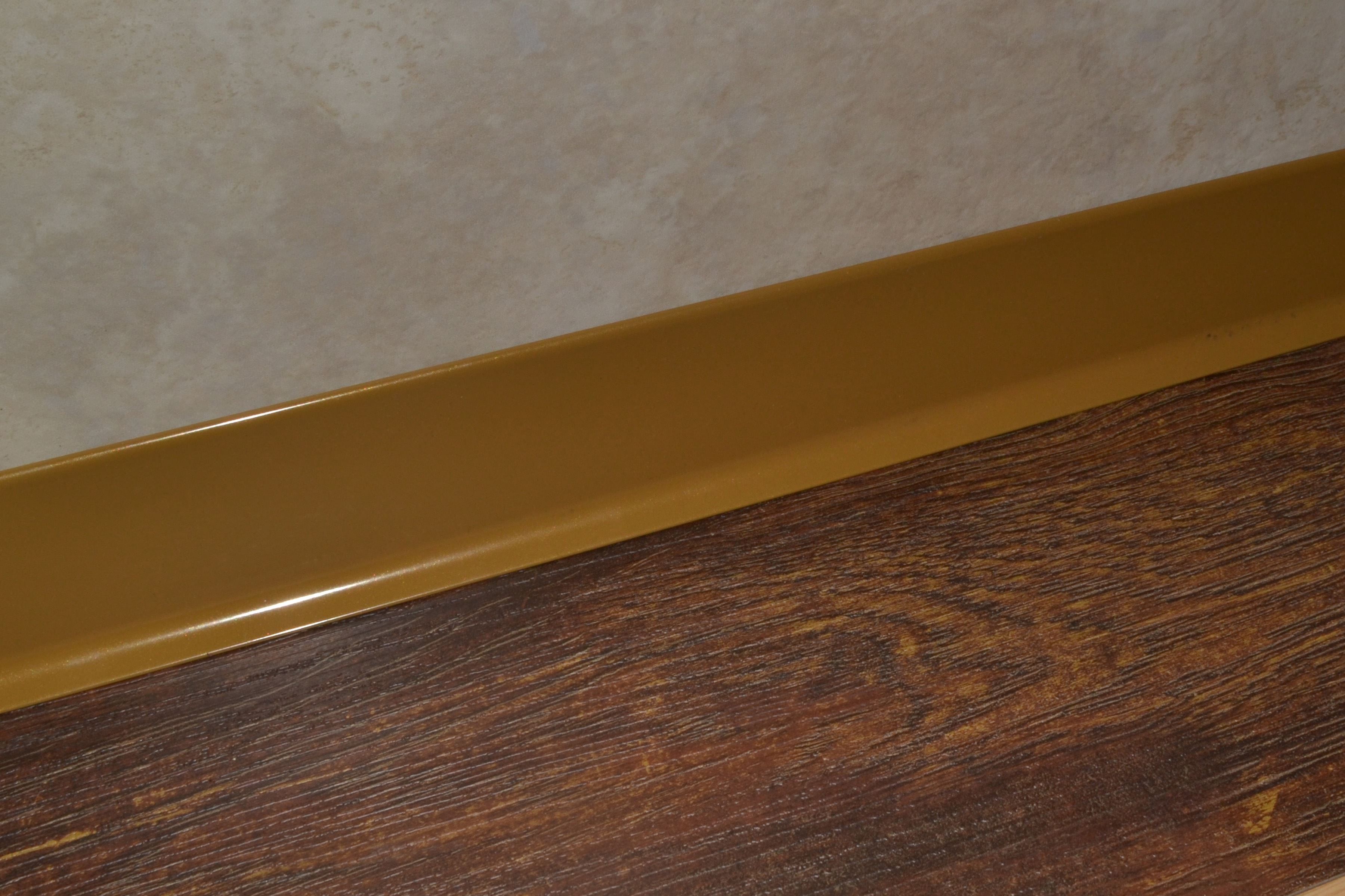 Плинтус алюминиевый L-образный золотой (2500*11*60 мм) — купить в Рубцовске